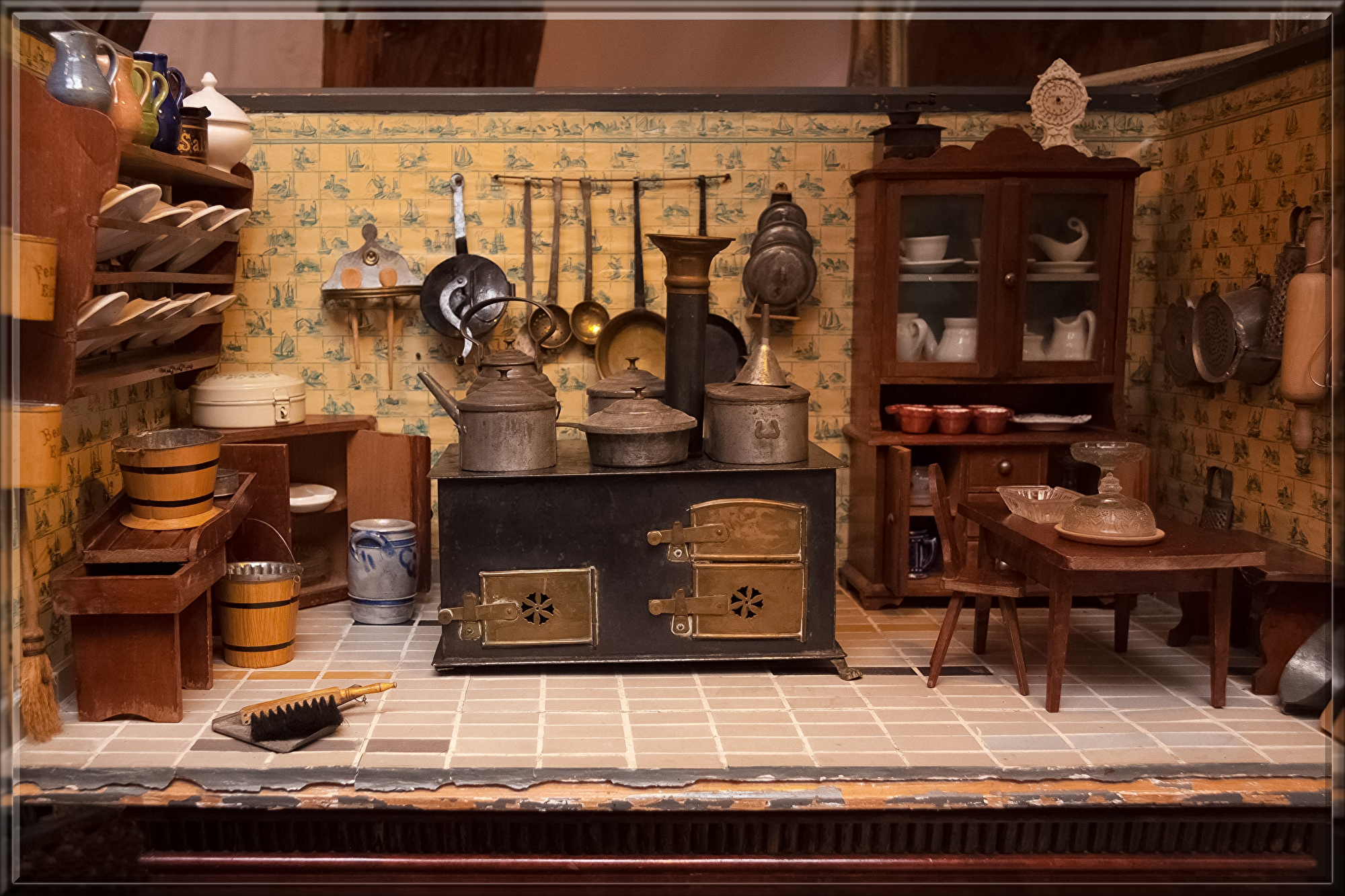 dolls-kitchen-546613.jpg