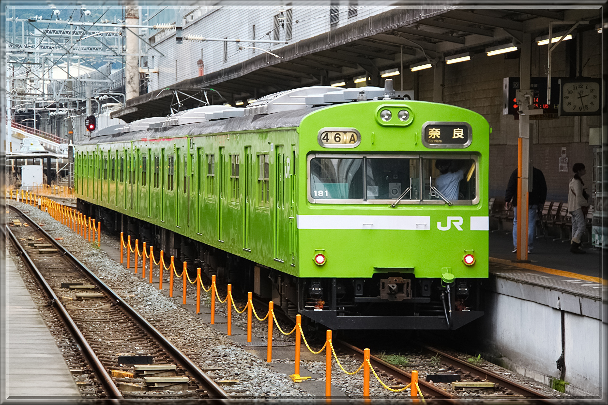 green-train-219618.jpg