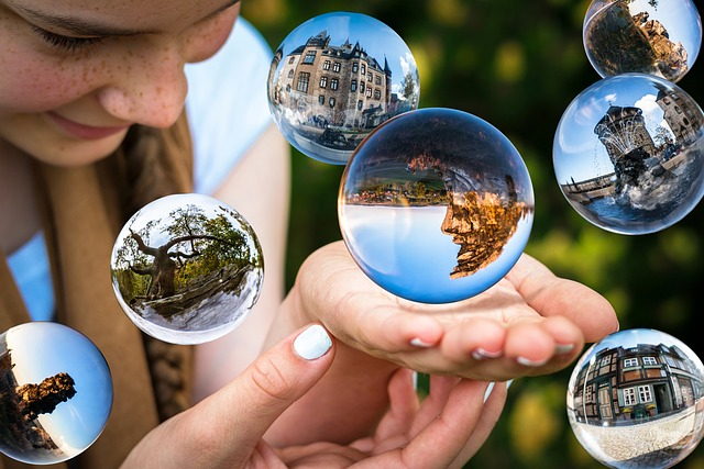 glass-sphere-g9f09d76c9_640.jpg