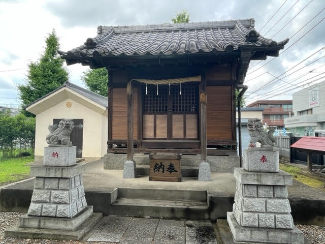 雷神社（拝殿）.jpg