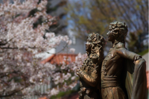 タカラジェンヌ (300 x 200 px).png