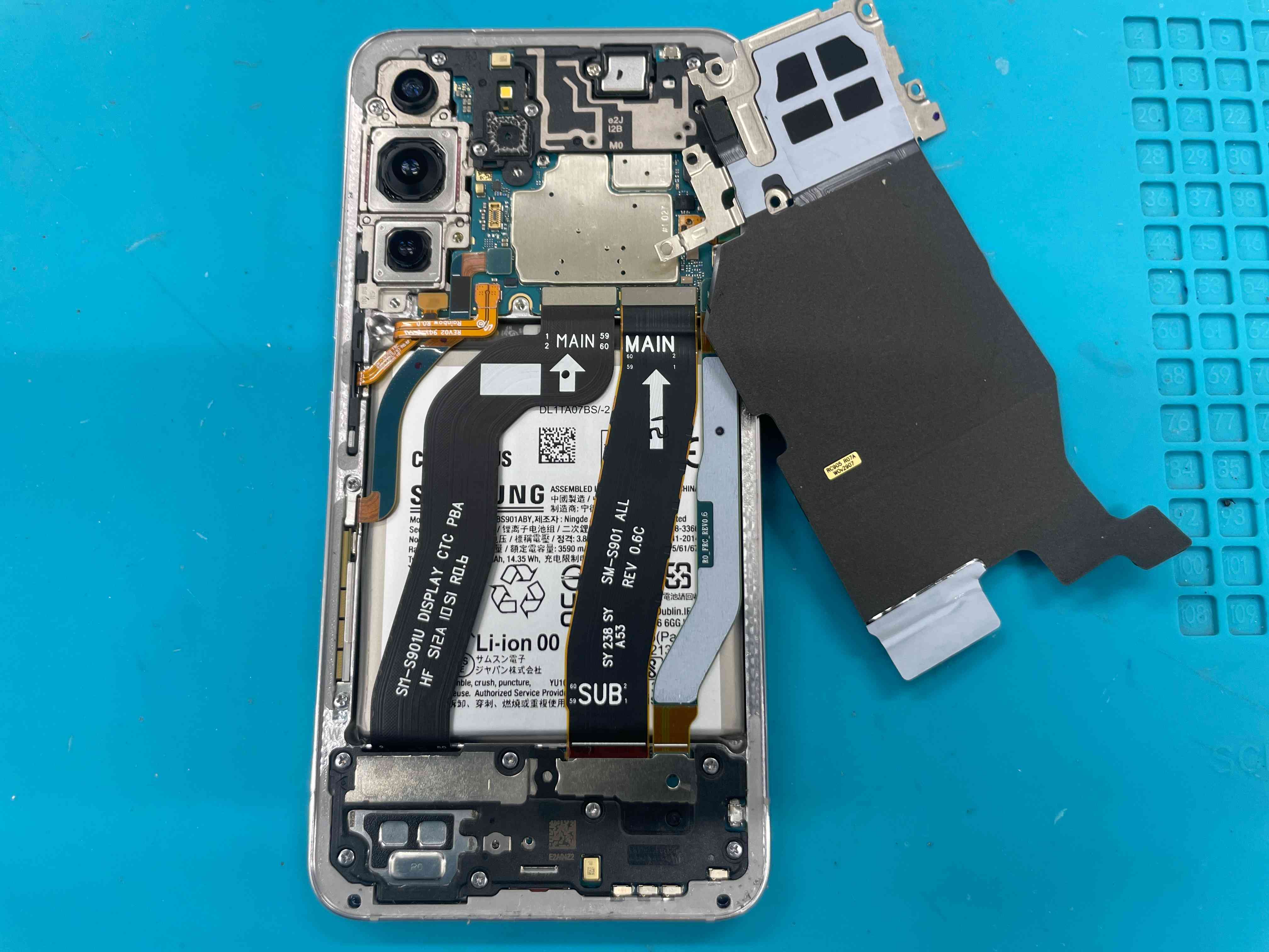 Galaxy S22 バッテリー交換 | surface/Macbook/iPadなどスマートフォン