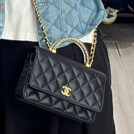 CHANELシャネル マトラッセ アイコンラインのチェーンバッグ CHANEL/シャネル アイコンプリント マトラッセ25 Wフラップ W