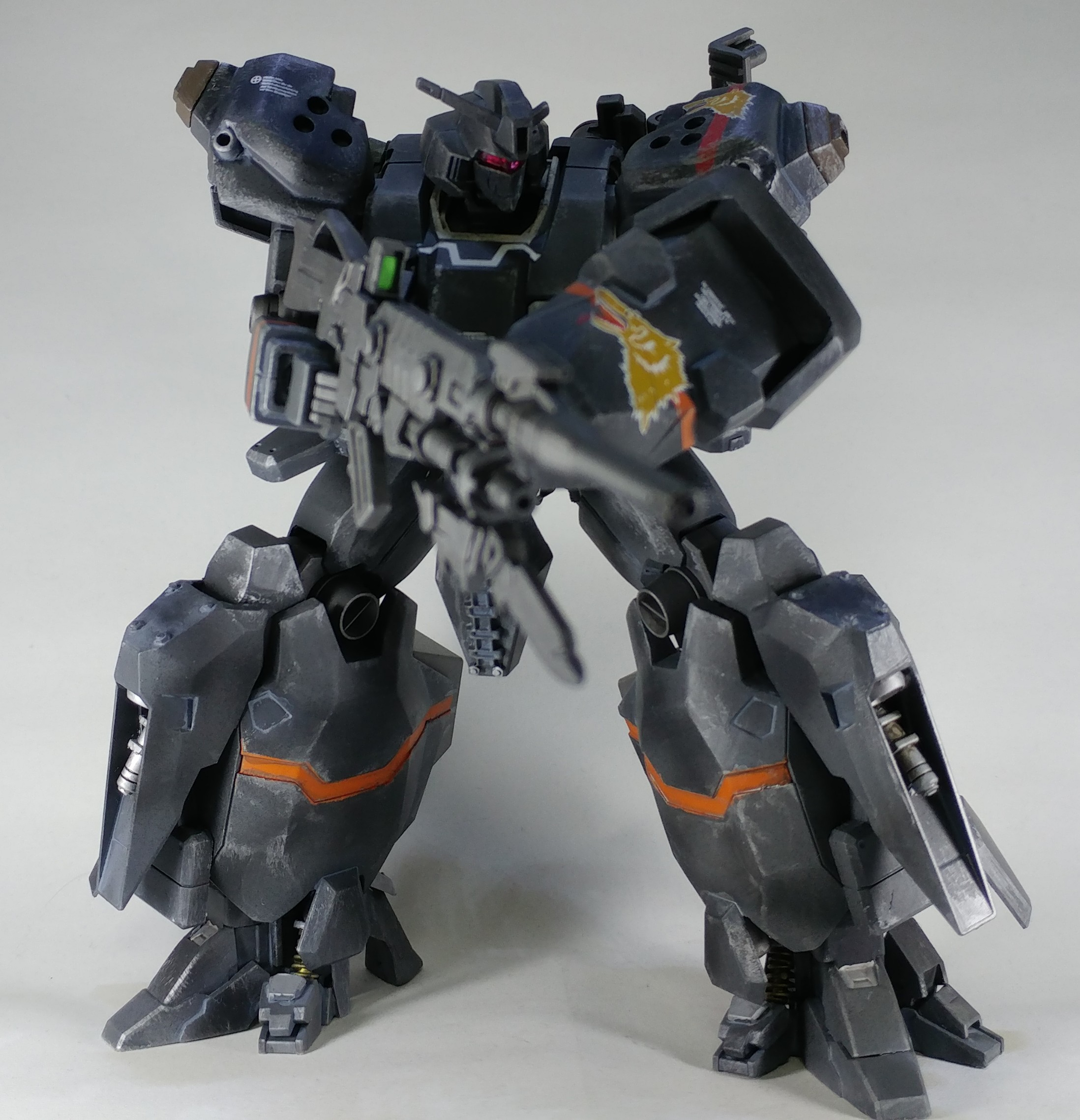 HGUC 1/144 グスタフ カール 塗装 完成品 ガンプラ HGUC 1/144 グスタフ・カール(ユニコーンVer.) 全塗装改修完成品