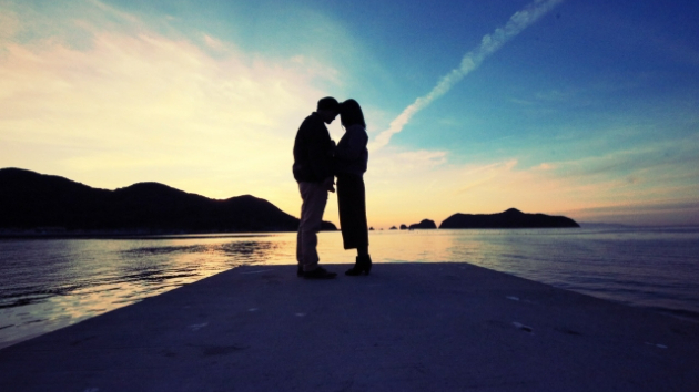 あなたを幸せにするのはあなた自身、彼や結婚ではない