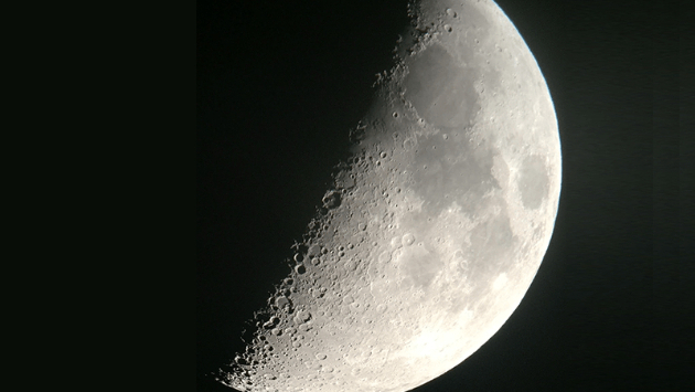 2024年9月11日15時　半月