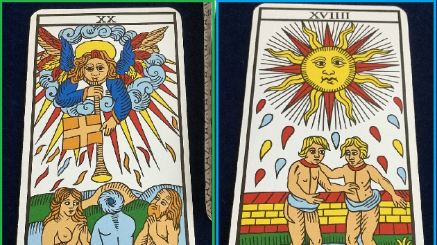 カードが…2枚← 「XX 審判」「XVIIII太陽」