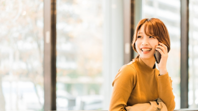 答えを急がない会話が、信頼を深める