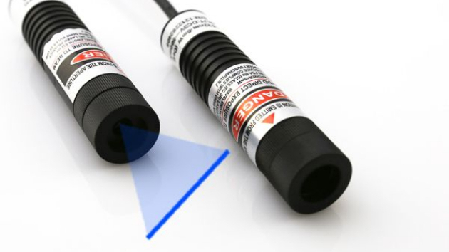 良好な方向性 445nm セパレートクリスタルレンズ青色レーザーラインジェネレーター