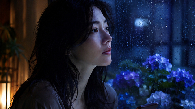 夜更けの紫陽花と、既読のまま眠る彼