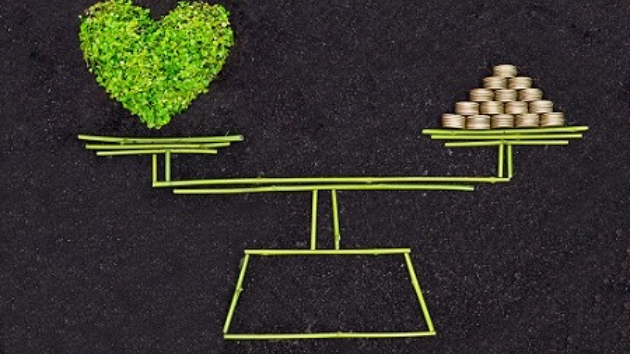 お金を貯めるか 信用を貯めるか「信用・信頼を稼ぐ」のに必要なこと|福崎 幸一(f・プロダクト)|coconalaブログ