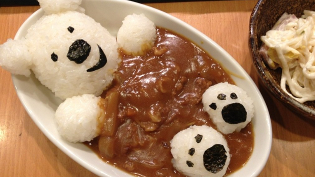 黒い大蛇と小さな吸血蛇