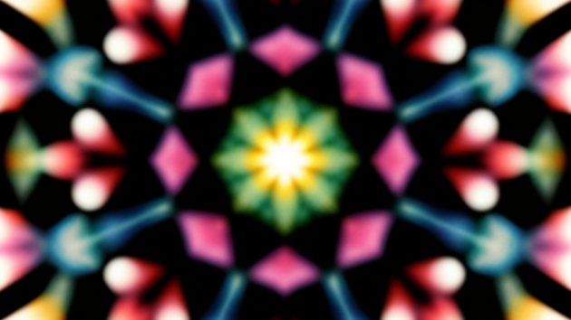 生成AI＋FFmpegで万華鏡アニメーションを作る
