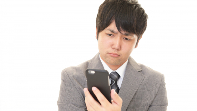 スマホをいじる時間を減らすちょっとしたコツ教えます