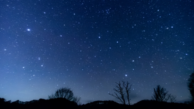 忙しい日々に、ひとさじの星空を