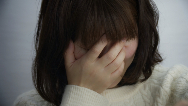 【お悩み】親友に彼氏を略奪されました