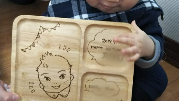 ウッドバーニングで似顔絵風イラスト入りプレート作ります♪