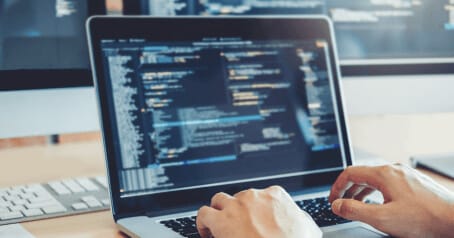 システム保守・運用代行